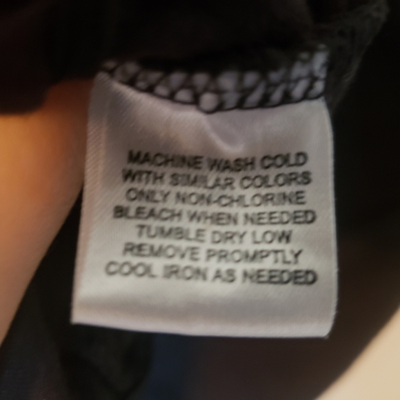 Top - Picture 4 of 6